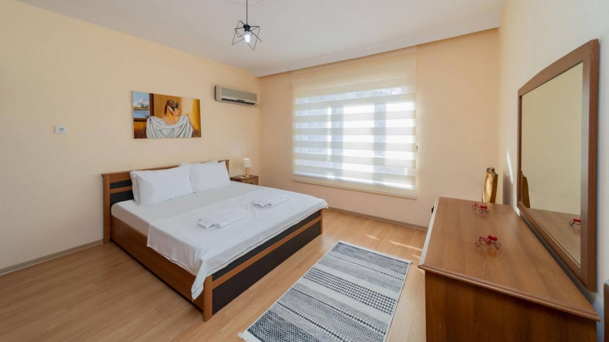 Altnkum Mahallesi Apartment | Cozy Flat with Balcony 5 min to Konyaalti Beach