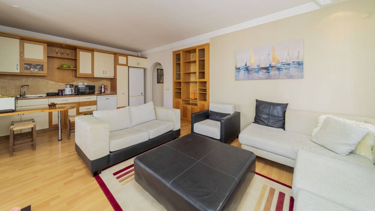 Altnkum Mahallesi Apartment | Cozy Flat with Balcony close to Konyaalti Beach