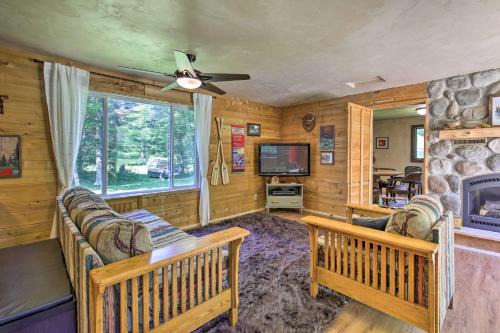 Florence House | Cozy Florence Cabin, Proximity to Keyes Peak!