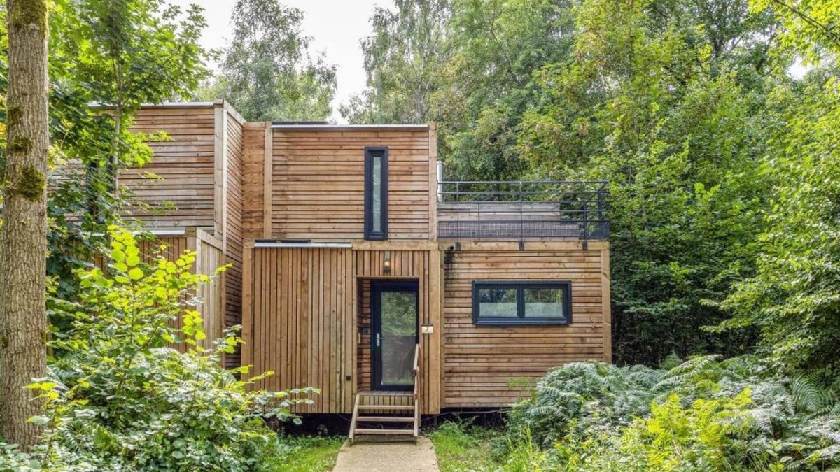 Maubray Cottage | Cozy Forest Escape for Four