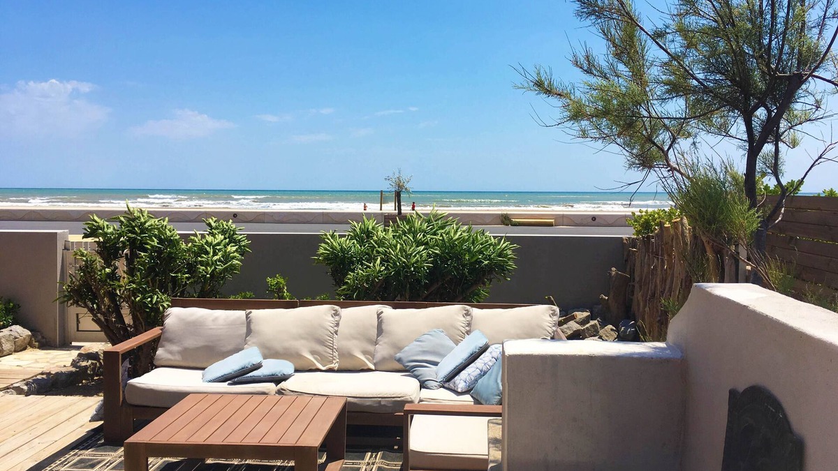 Narbonne-Plage Apartment | COZY, GARDEN, FACING THE SEA AND FEET IN THE SAND