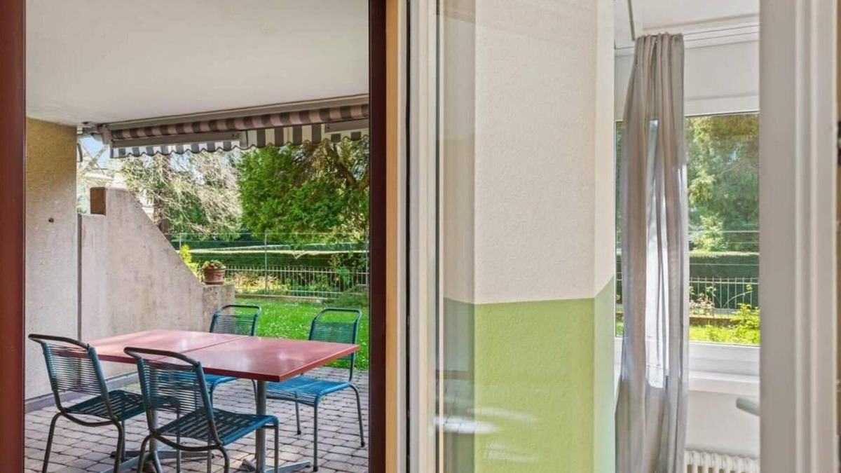 District 8 Apartment | Cozy garden home Summ
