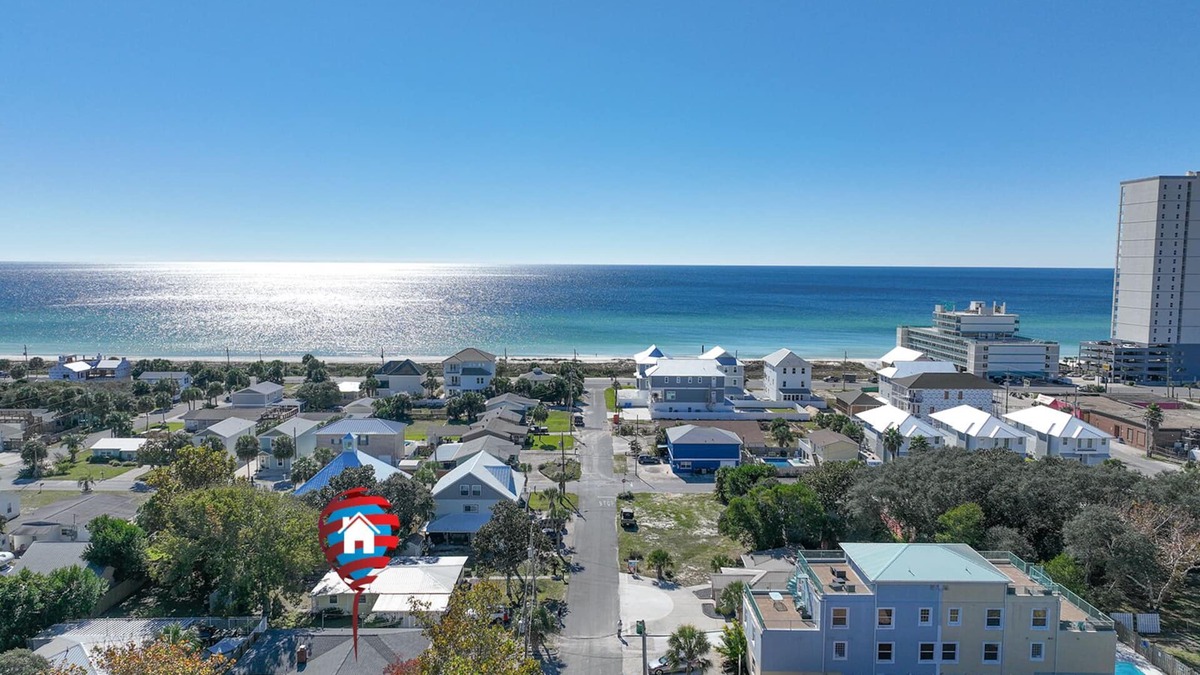 Bid-a-wee Beach House | Cozy Gem Hideaway! Private Beach within 2 mins!
