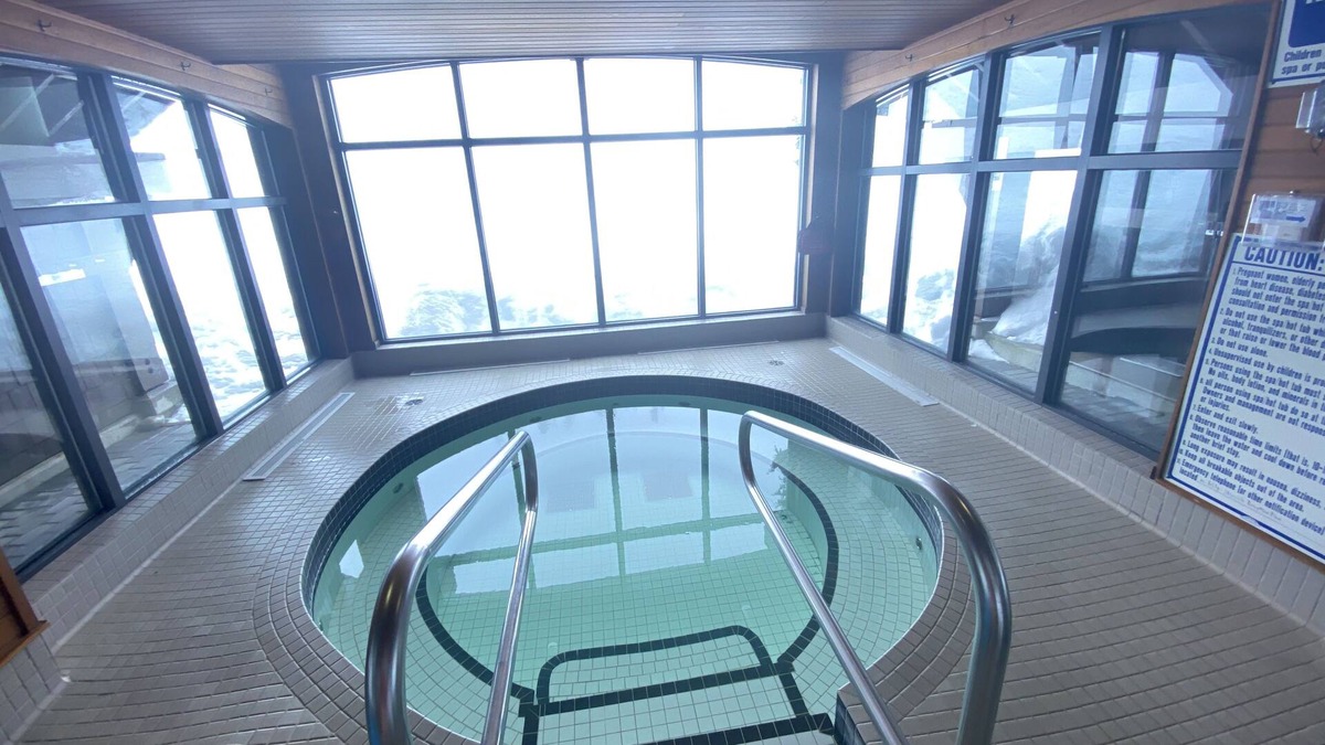 Courtenay Condo | Cozy getaway for 2 @ Mt Washington