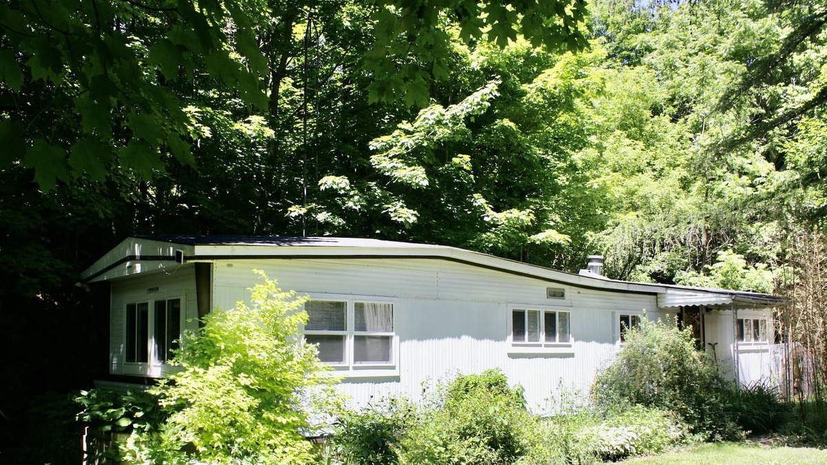 Clarksburg House | Cozy Getaway in the Heart of the Blue Mountains