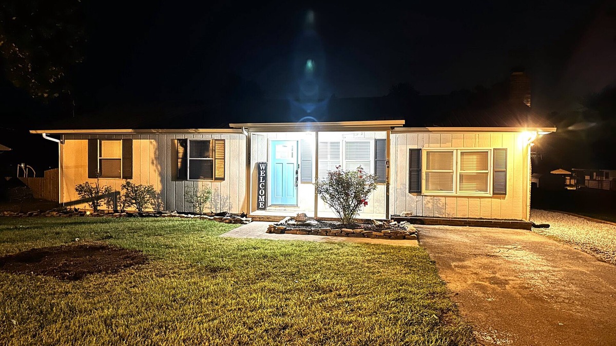 Oliver Springs House | Cozy Getaway Near Windrock