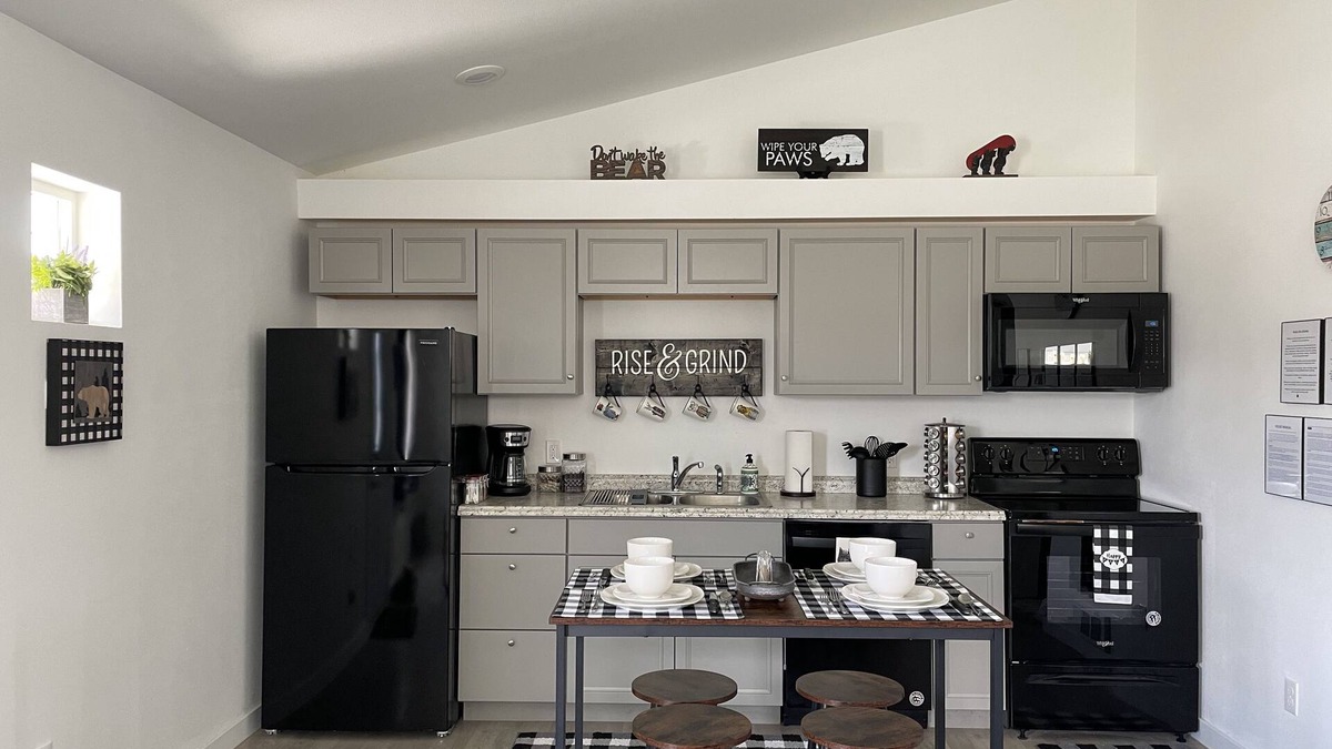 Livingston House | Cozy Getaway near Yellowstone in Livingston MT