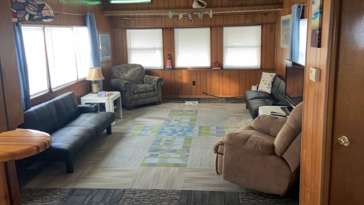 Port Clinton House | Cozy Getaway Sleeper