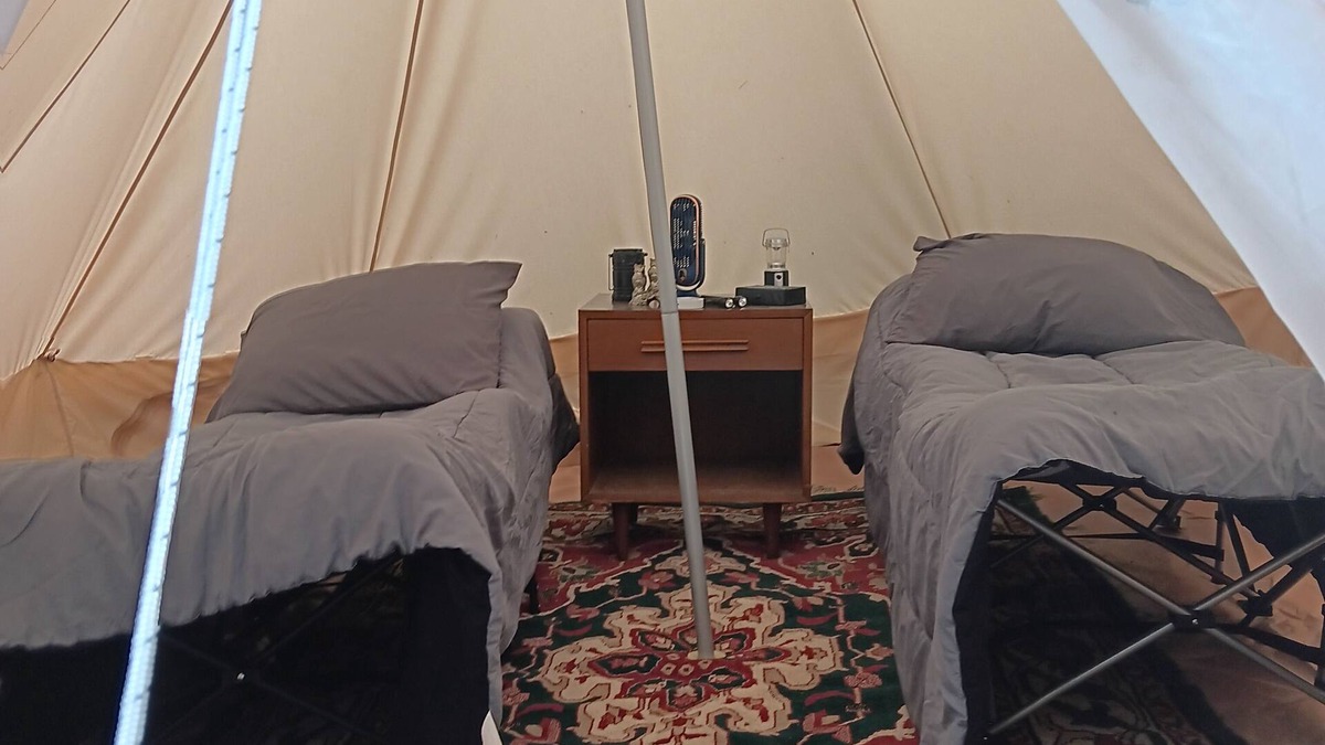 Palestine RV Rental | Cozy Glampsite at The Fabulouse Bok Vegas Interactive Petting Zoo and Farm