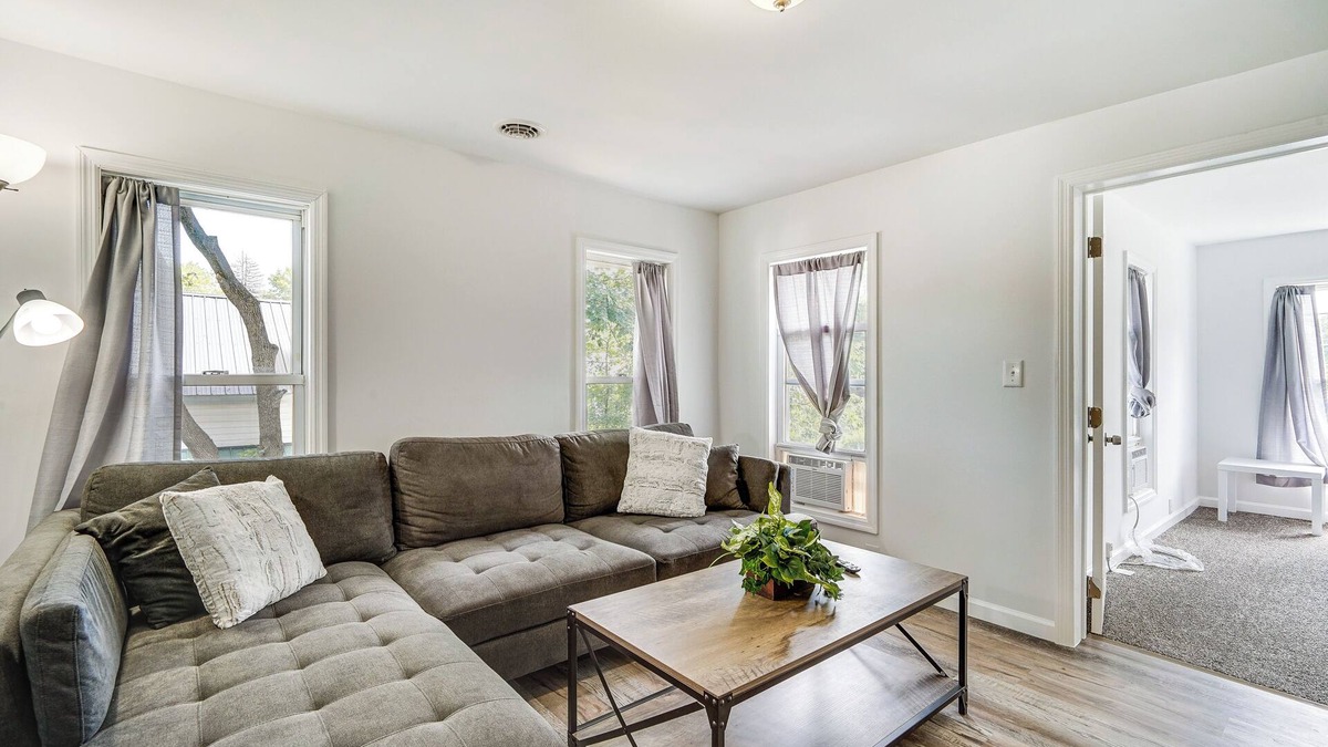 Glens Falls House | Cozy Glens Falls Getaway < 1 Mi to Downtown
