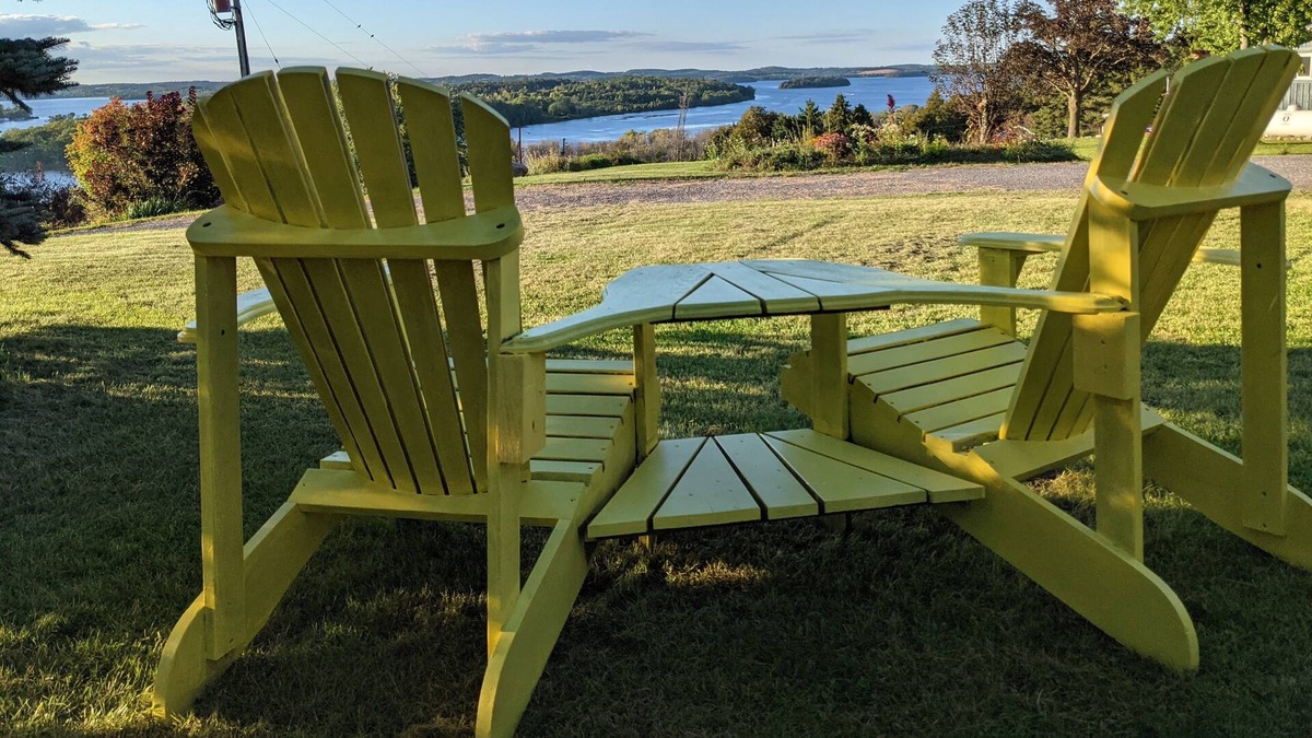 Roseneath Cottage | Cozy Grand View Hilltop Cottage (sleeps 8)