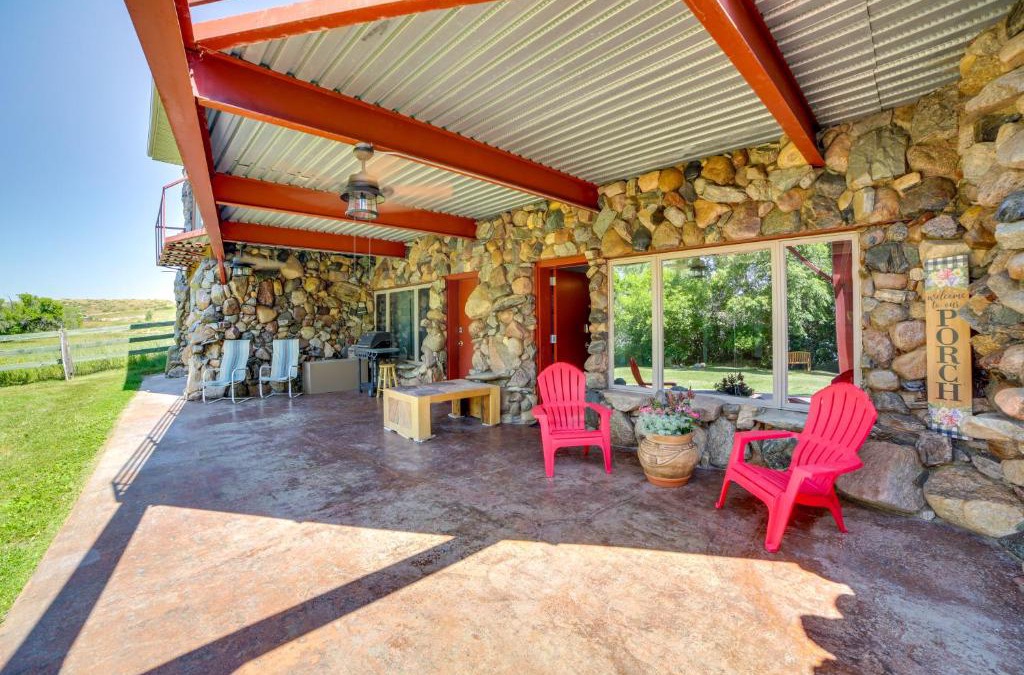 Great Falls Apartment | Cozy Great Falls Studio on the Missouri River!