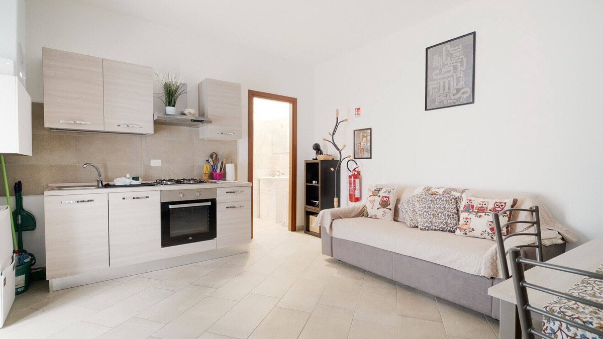 Bruzzano Apartment | Cozy Ground-Floor Apartment in Affori
