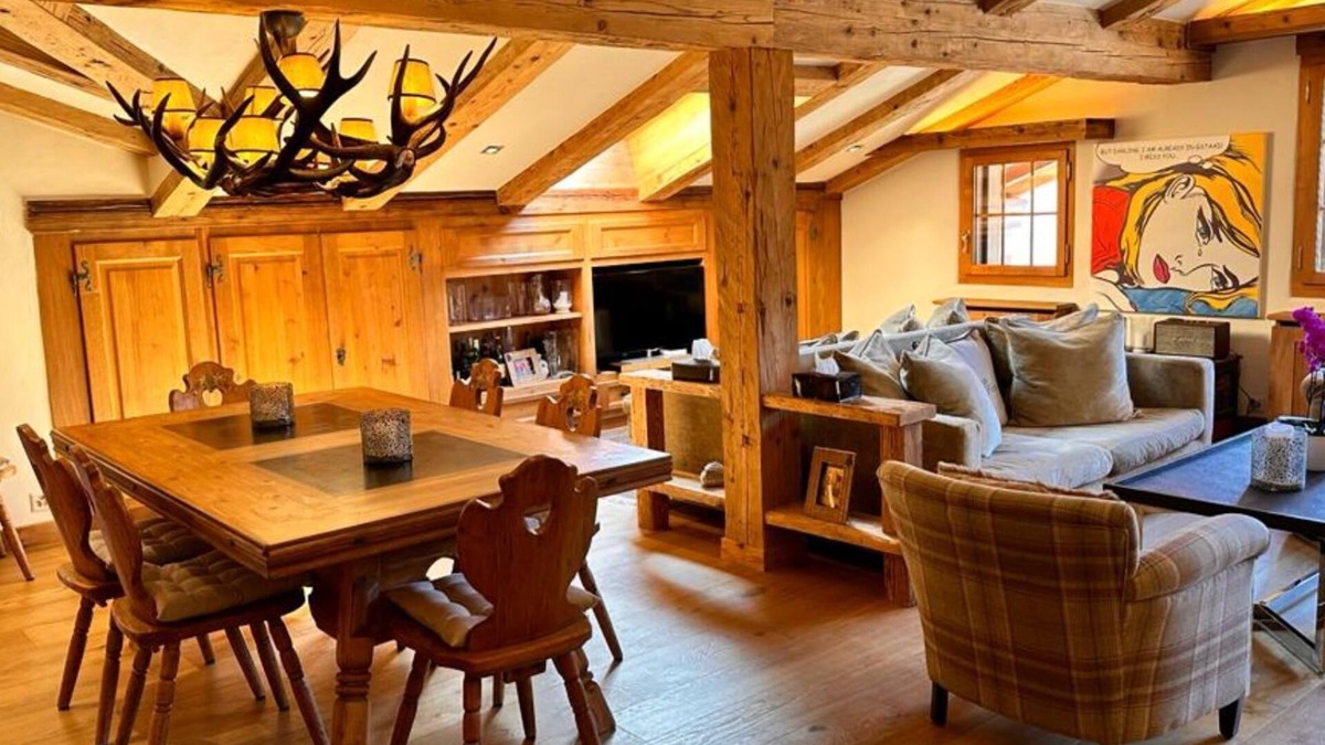 Gstaad Ski Chalet | Cozy Gstaad Chalet With Modern Touch