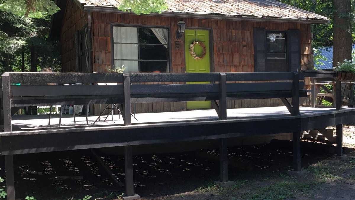 Bigfork Cabin | Cozy Guest Cabin Near River, Lake, And Hiking Access.