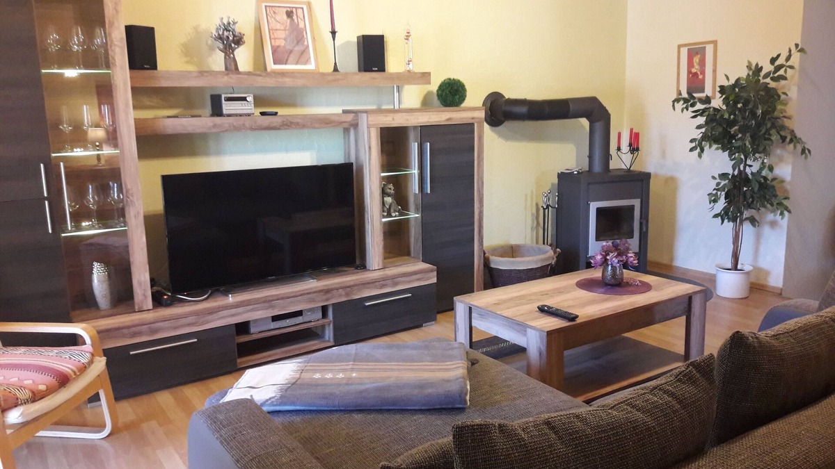 Uehlingen-Birkendorf Apartment | Cozy guest accommodation for vacationers and commuters