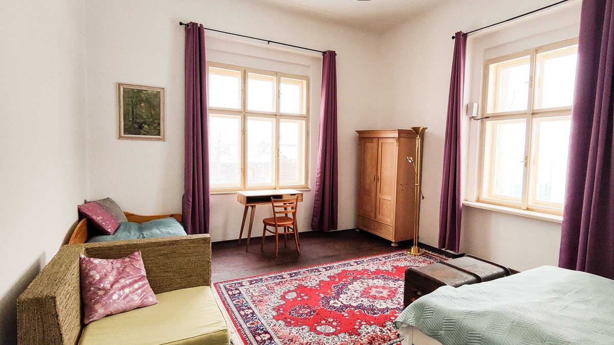 Neratovice House | Cozy guest house near Chateau