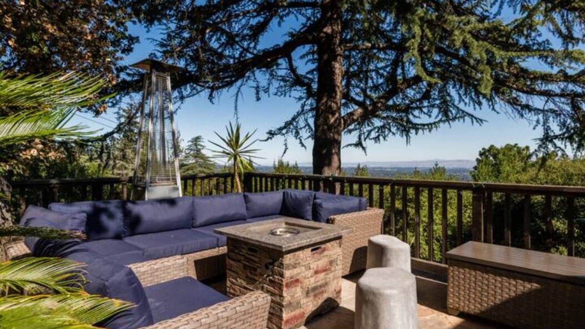 Los Gatos House | Cozy guest suite in Los Gatos - Beach in 30 min!