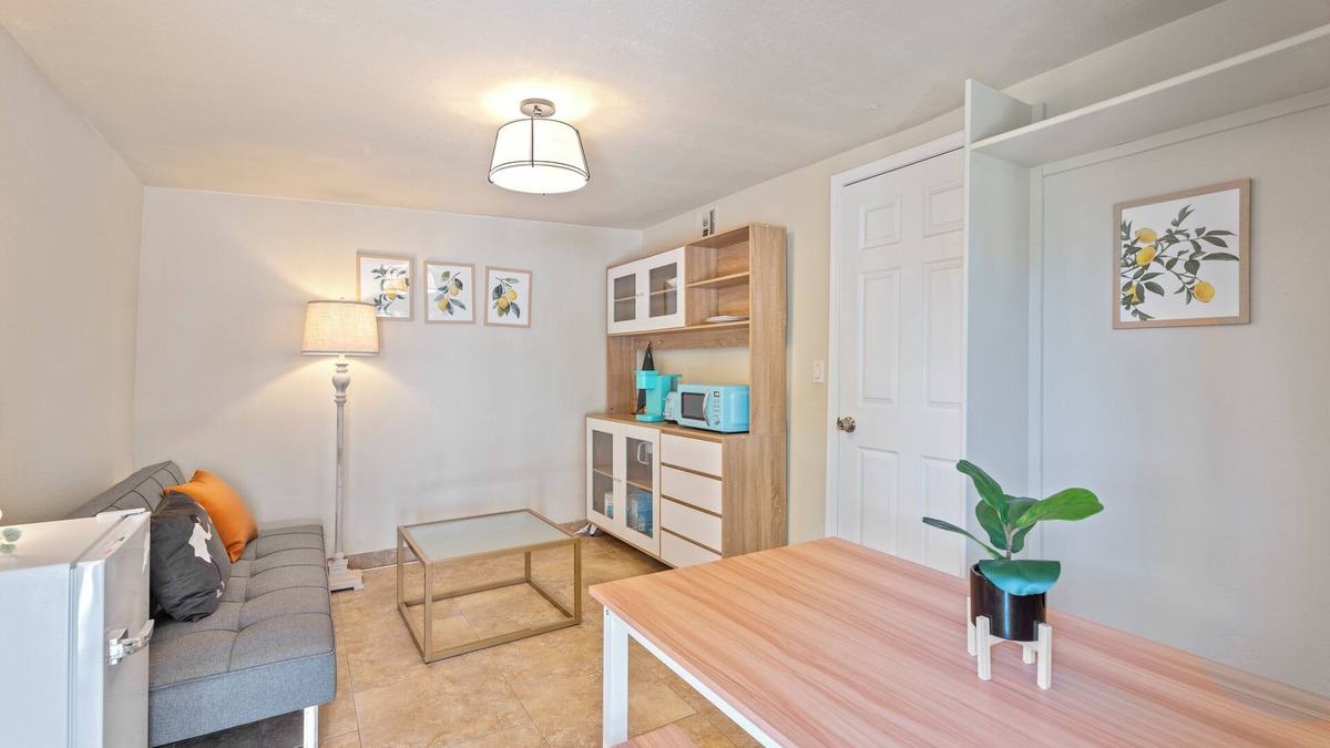 Maryvale House | Cozy Guest Suite in Phoenix, Arizona