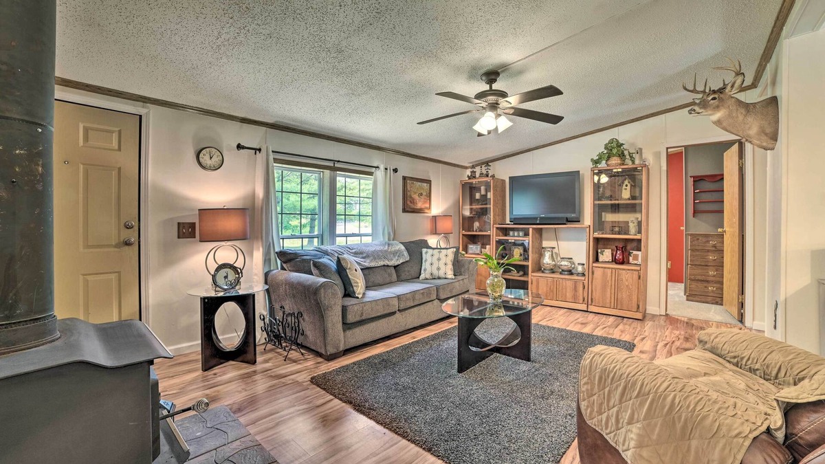Long Lake Cottage | Cozy Hale Home Between Long & Loon Lakes!