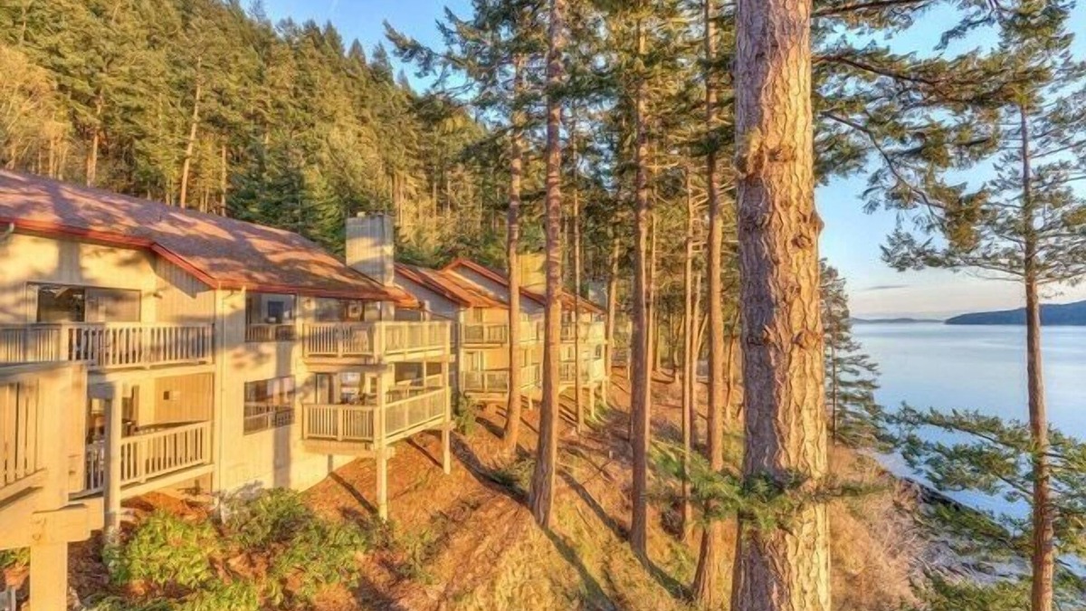Rosario Hotel | Cozy Harborside Stay | Secluded Orcas Island Getaway- Harborside 2363