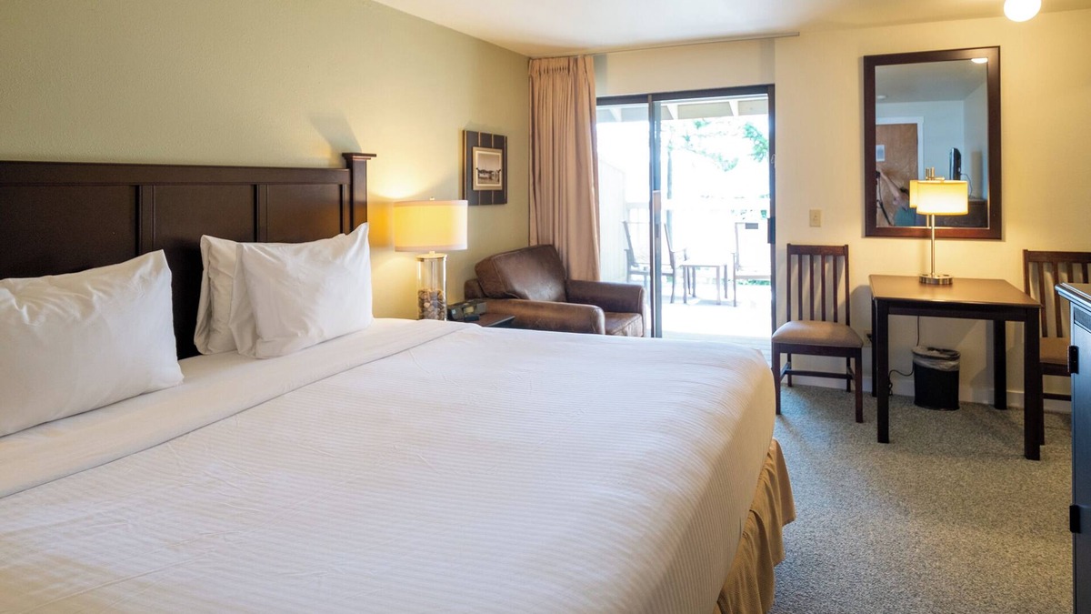 Rosario Hotel | Cozy Harborside Stay | Secluded Orcas Island Getaway- Harborside 2440