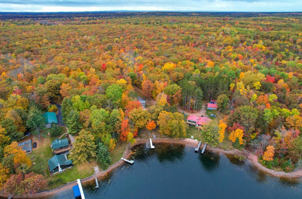 Chief Lake House | Cozy Hayward Cottage with Dock and Lakefront View