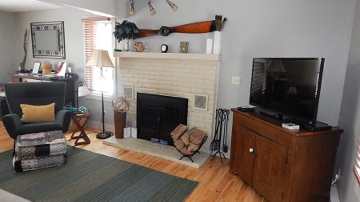 The Galena Territory Cottage | Cozy Hideaway with 3 Season Lake View