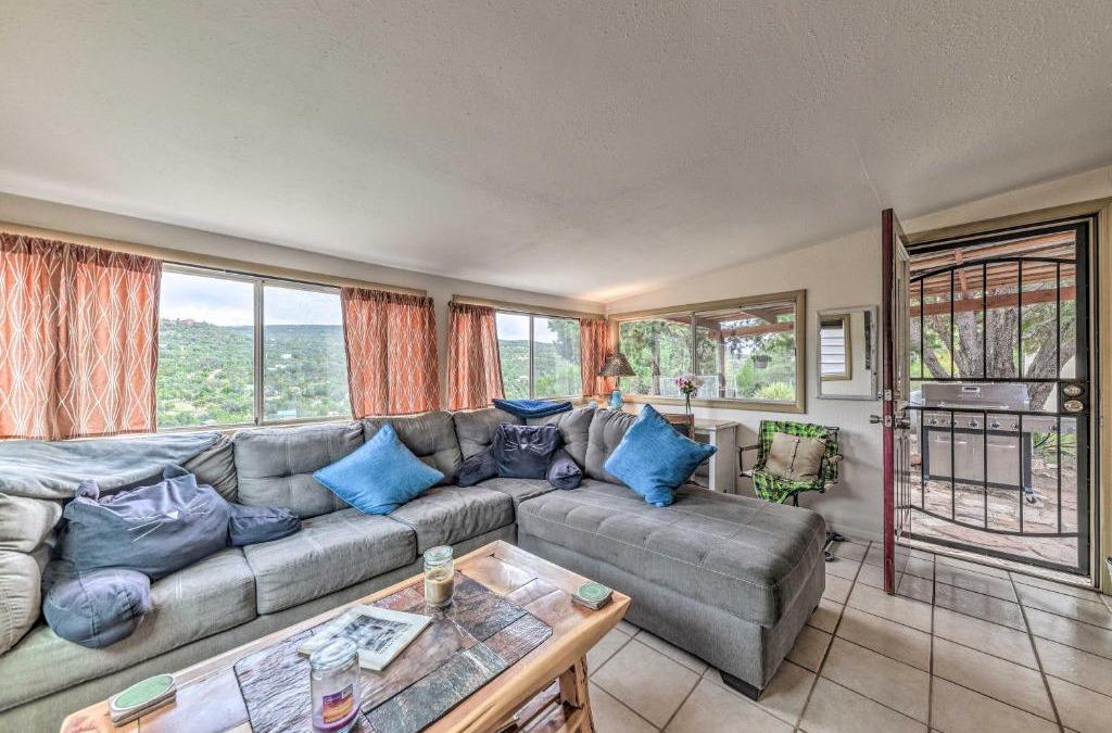 High Rolls Mountain Park House | Cozy High Rolls Cottage Near Hiking Trails!