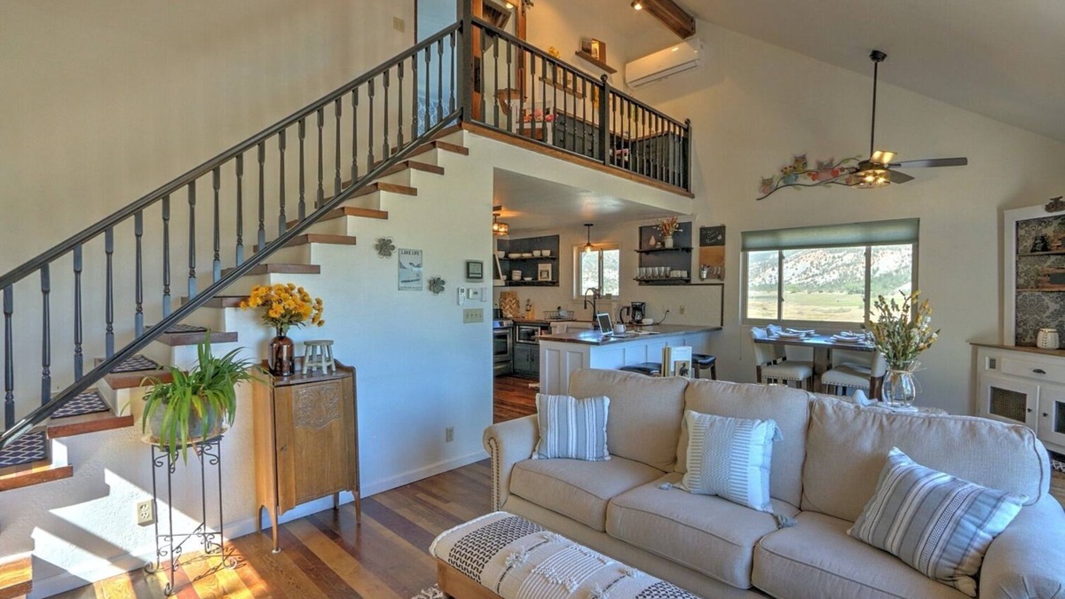 Rifle House | Cozy Hillside Home w/Rifle Gap & MTN Views, Hot Tub, Decks, Grill, Near Golfing