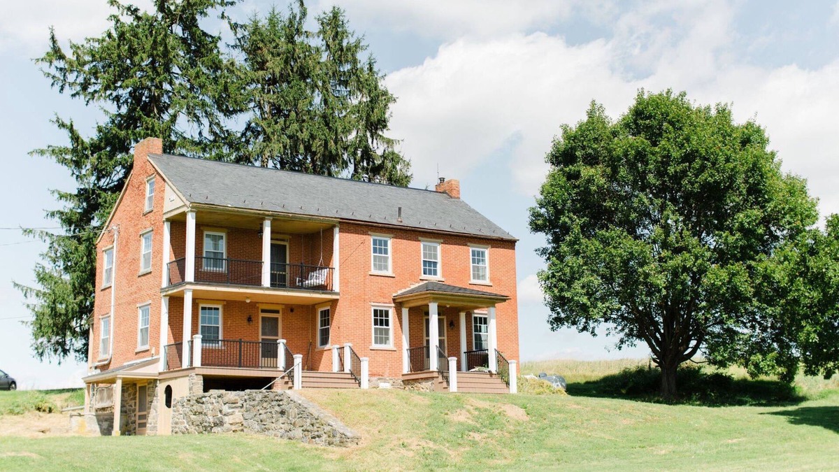 Bausman Other | Cozy Hilltop Farmhouse *Newly Renovated*