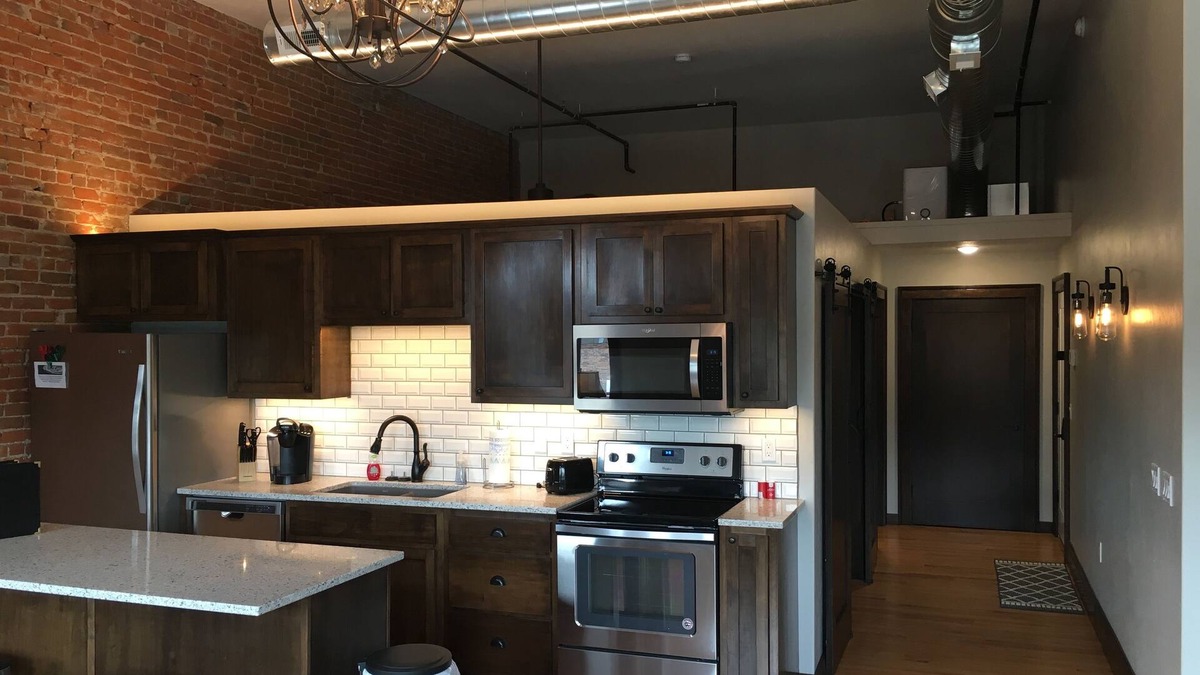 Dunlap Condo | Cozy historic loft in downtown Dunlap, Iowa - home away from home