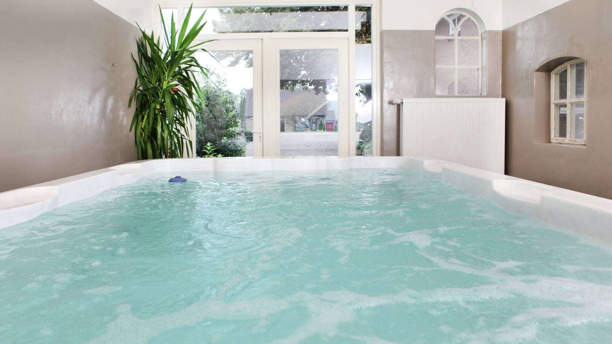 Olst House | Cozy Holiday Home in Olst-Wijhe with Sauna and swimming pool