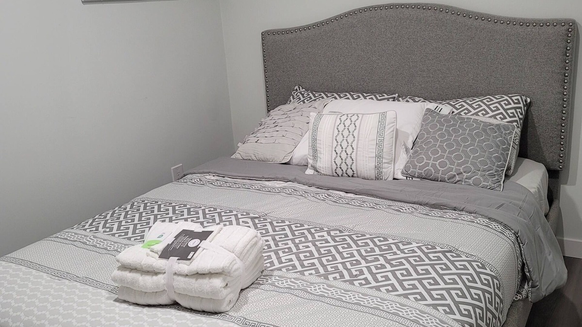 Kitchener Apartment | Cozy Home Away from Home!