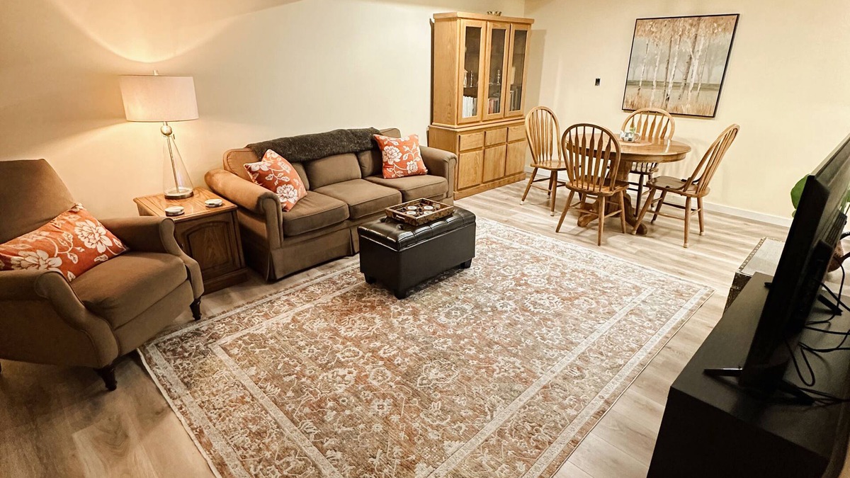 Northwest Calgary House | Cozy Home Away From Home