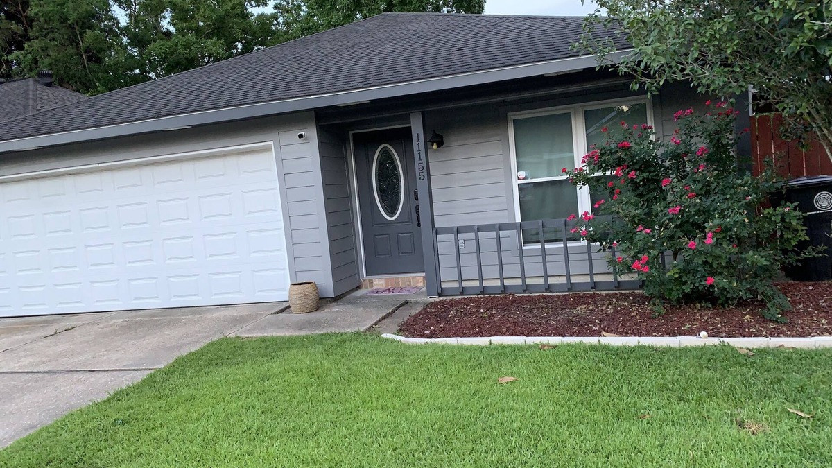 Shenandoah House | Cozy home away from home with ample amenities