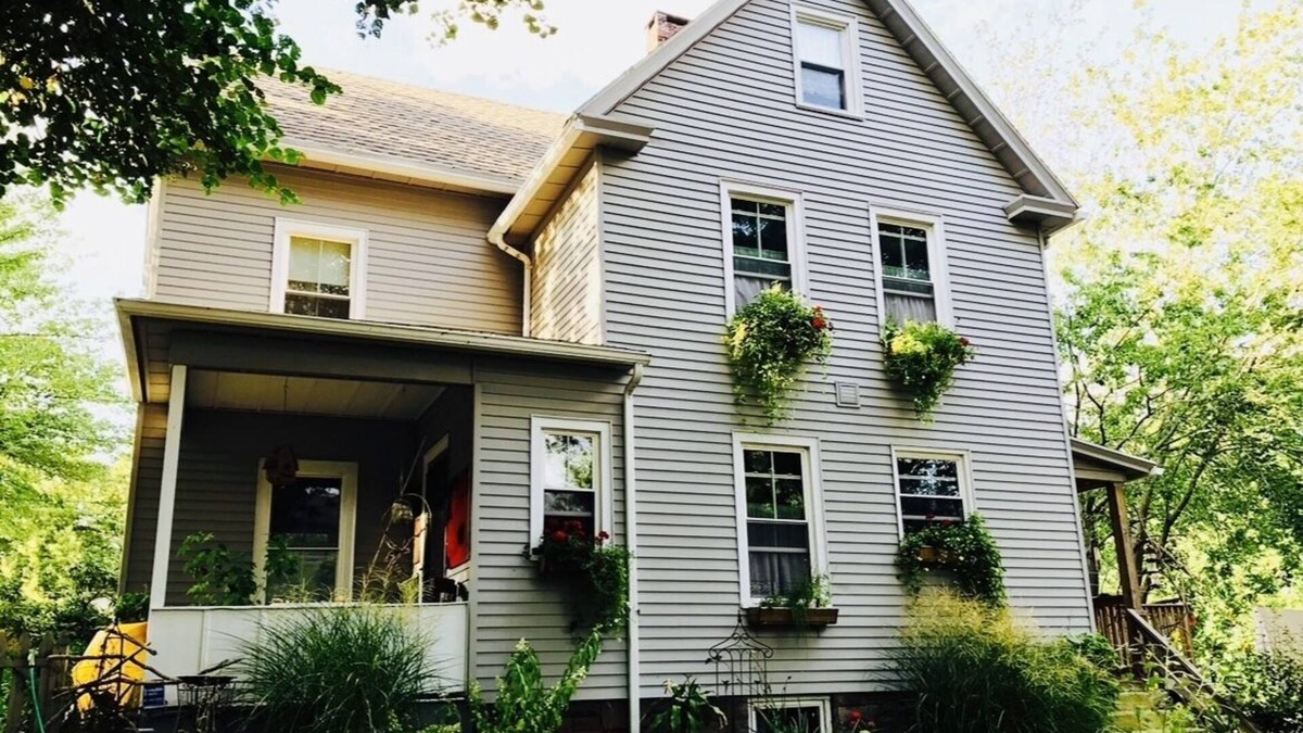 Middletown House | Cozy, Home away from Home and close to downtown, Wesleyan and the CT River