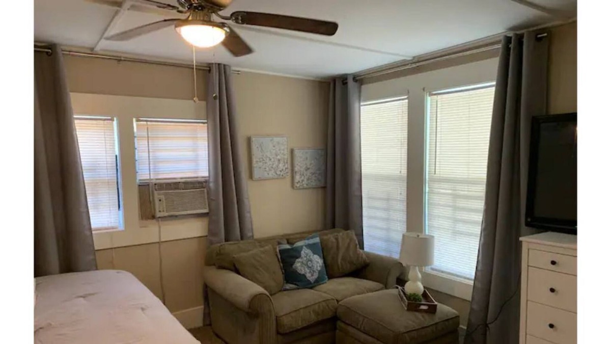 Crestline Heights House | Cozy home close to airport, parks, and downtown