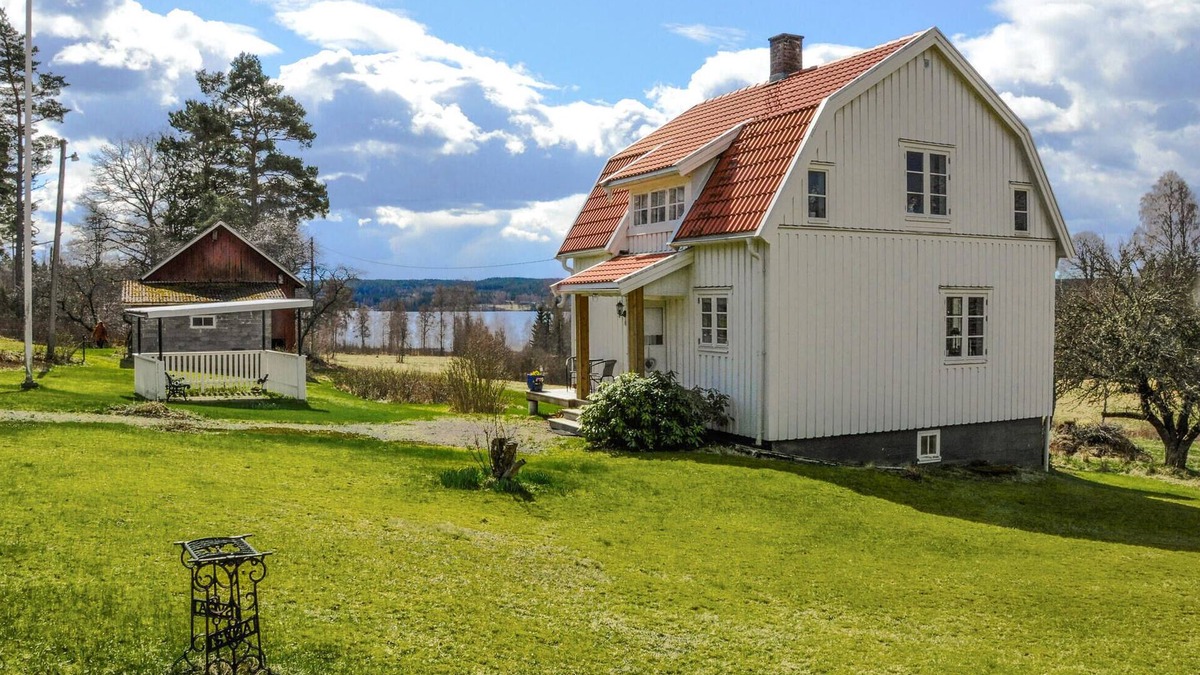 Arjang House | Cozy home in årjäng with kitchen