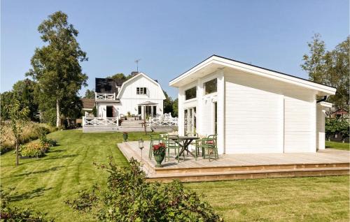 Ammeberg House | Cozy Home In Åmmeberg With Wifi