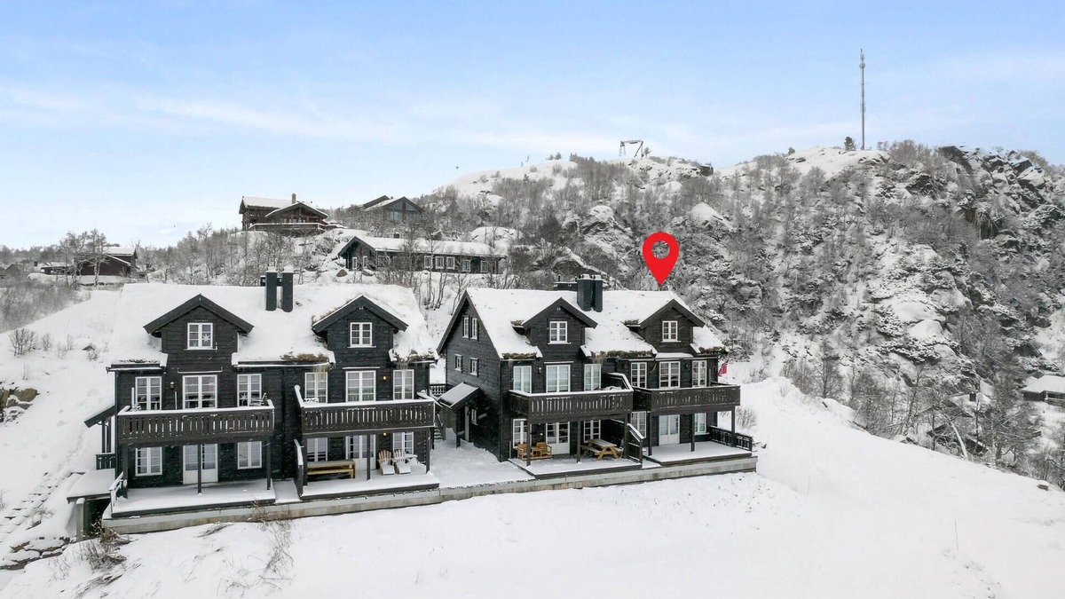 Ljosland House | Cozy home in åseral with house sea view