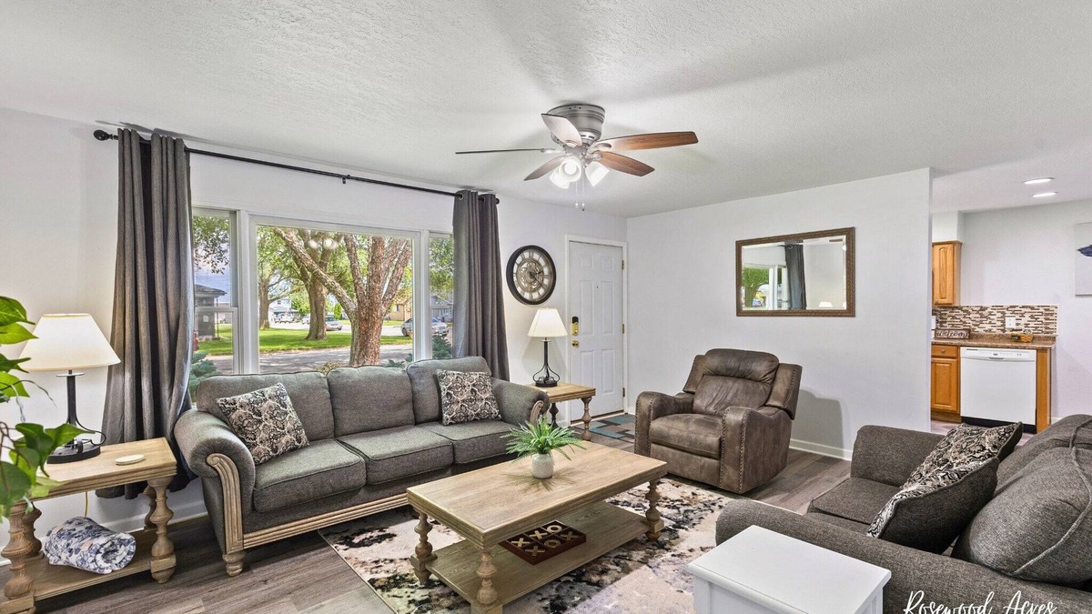 Bourbonnais House | Cozy Home In Bourbonnais-2 king beds close to O.N.U.