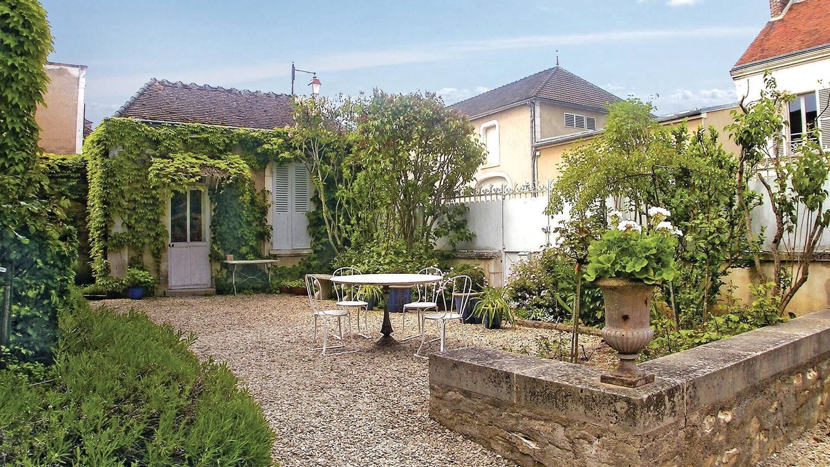 Chablis House | Cozy home in Chablis with WiFi