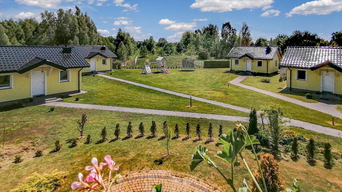 Darlowo House | Cozy home in Dabki with WiFi