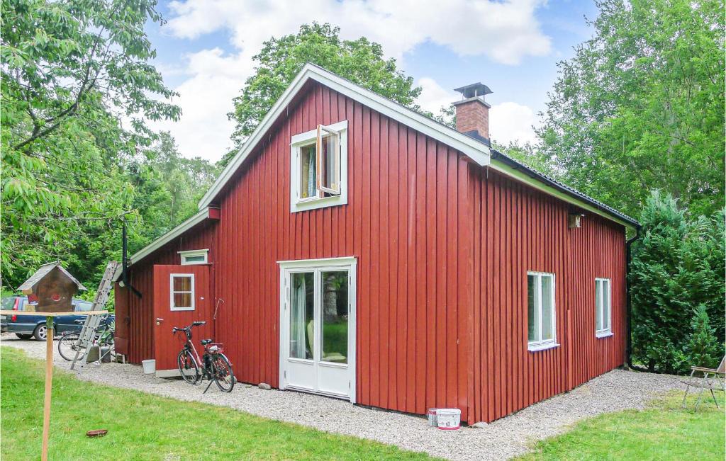 Dals Rostock House | Cozy Home In Dals-Rostock With Kitchen