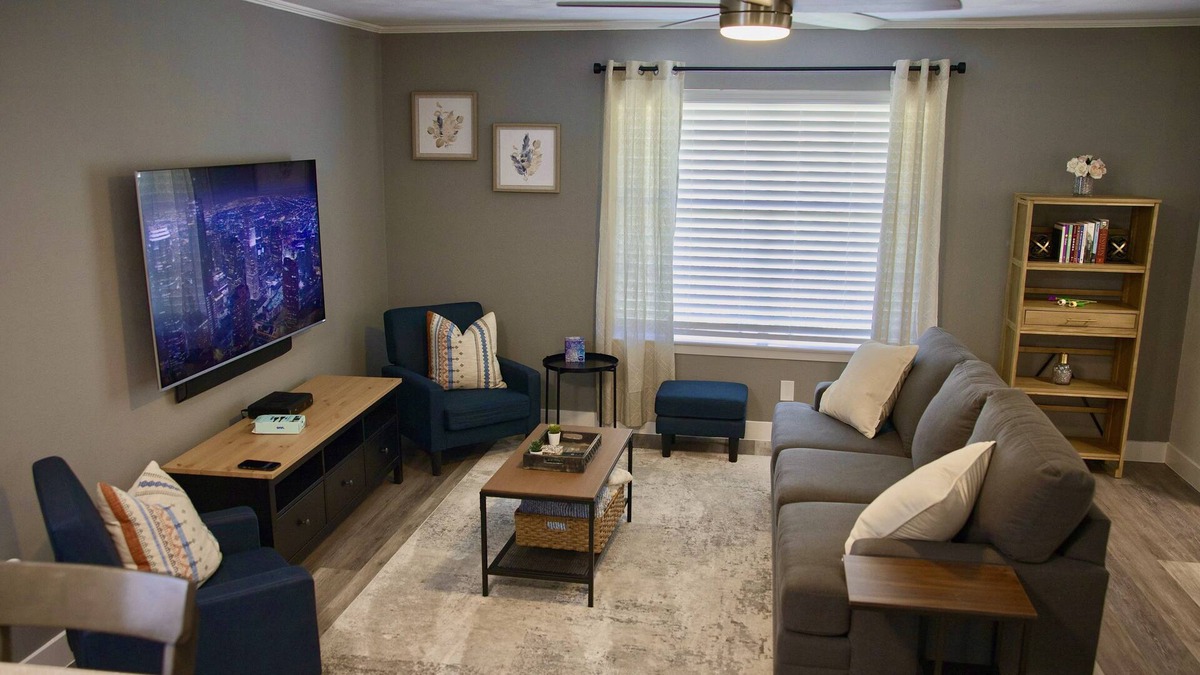 Prosper House | Cozy home in downtown Prosper