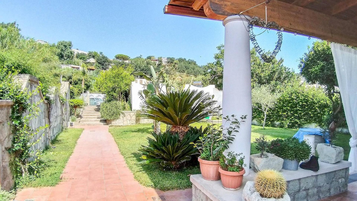 Panza House | Cozy home in Forio-Panza with WiFi