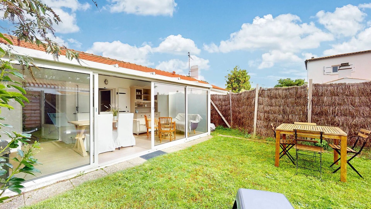 L'Epine House | Cozy home in L'épine with WiFi