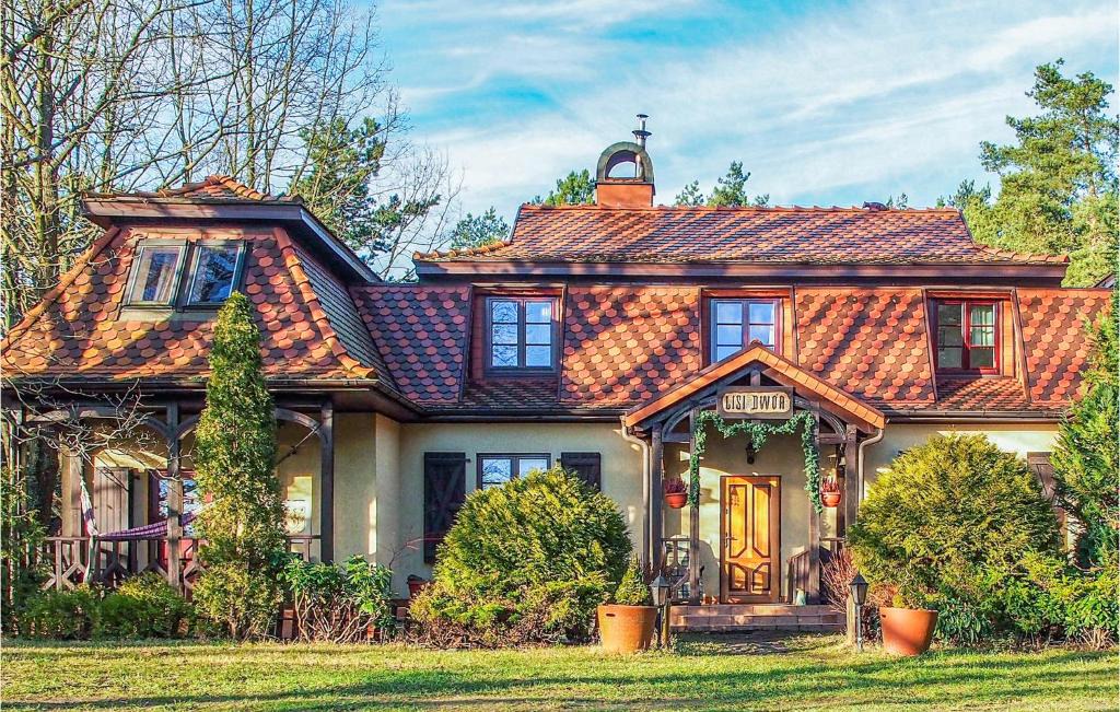 Czarny Mlyn House | Cozy Home In Lebcz With Kitchen