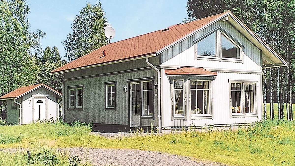 Lysvik House | Cozy home in Lysvik with kitchen